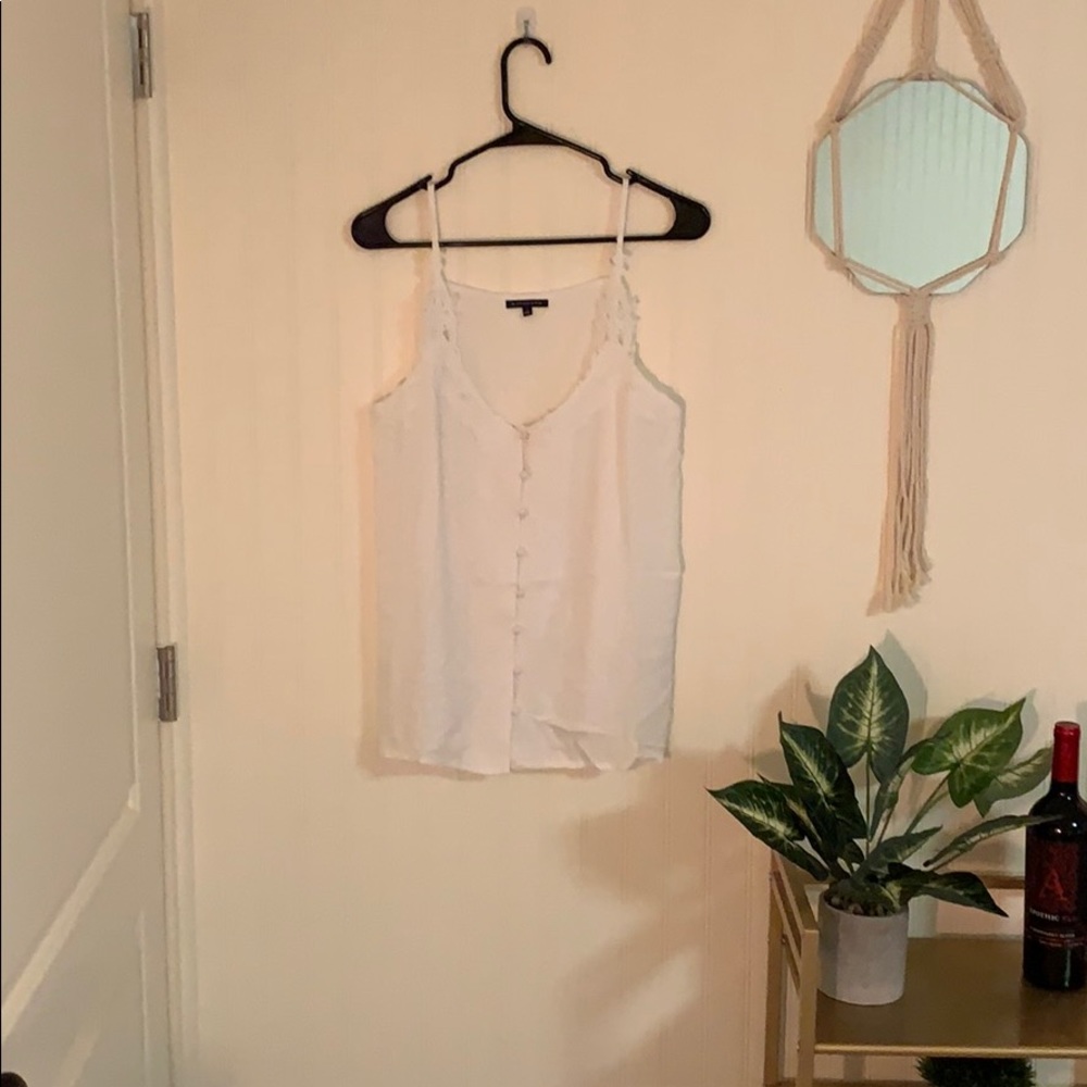 Staccato • white lace tank